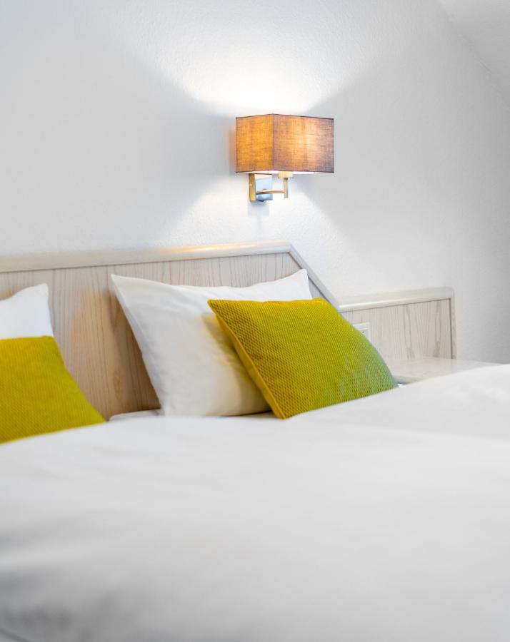 Hotel Zur Krone Meerbusch Eksteriør bilde