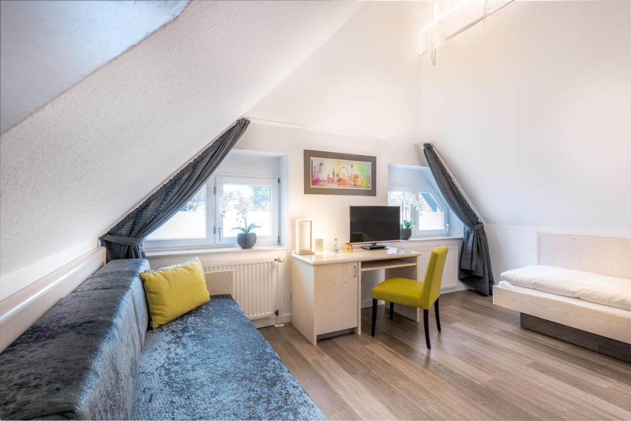 Hotel Zur Krone Meerbusch Eksteriør bilde