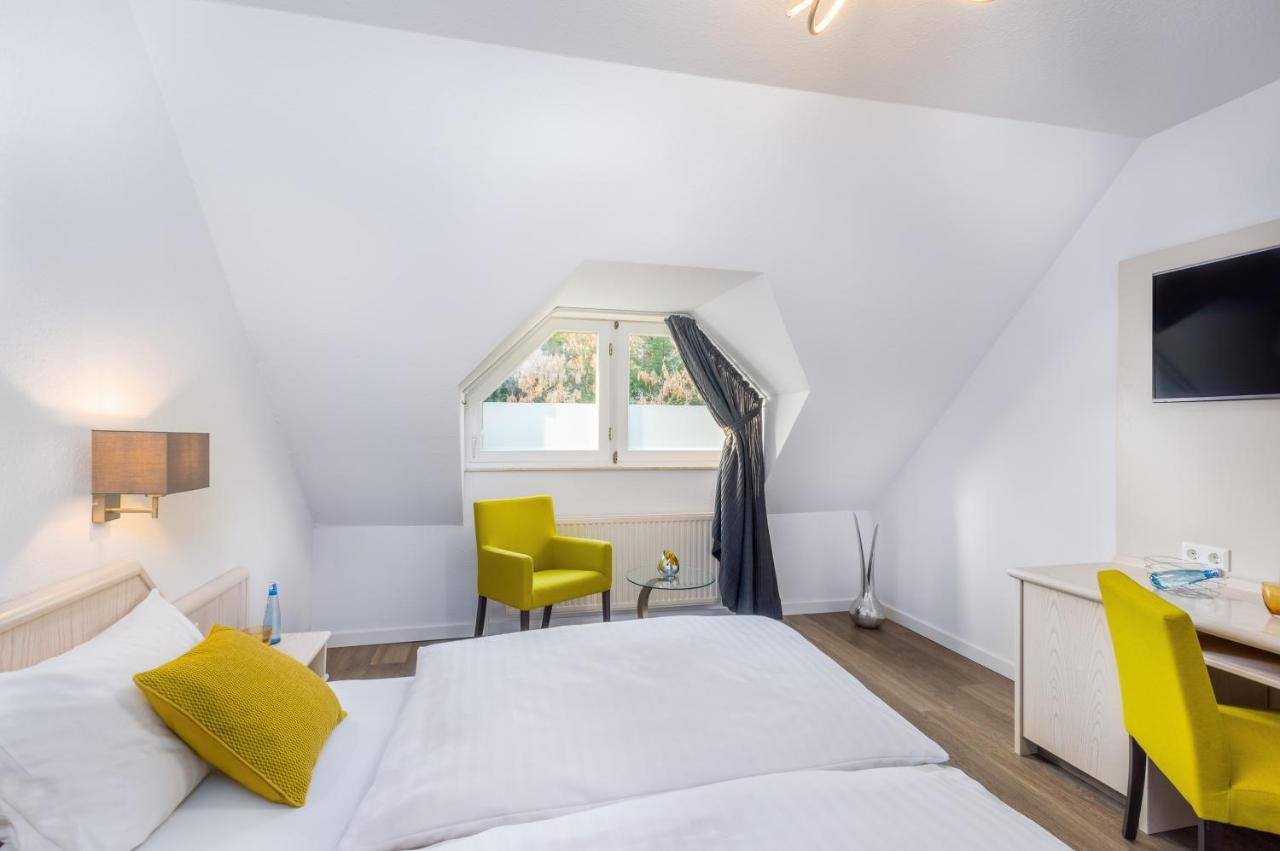 Hotel Zur Krone Meerbusch Eksteriør bilde